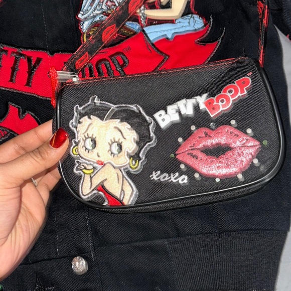 Betty boop varsity vintage jacket with matching mini purse - Picture 5 of 6